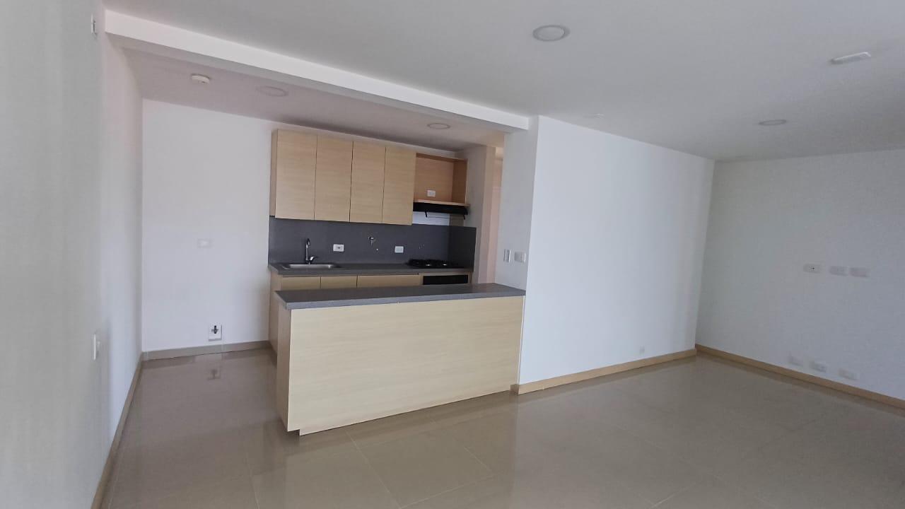 Apartamento de 3 habitaciones en Jardines - 2