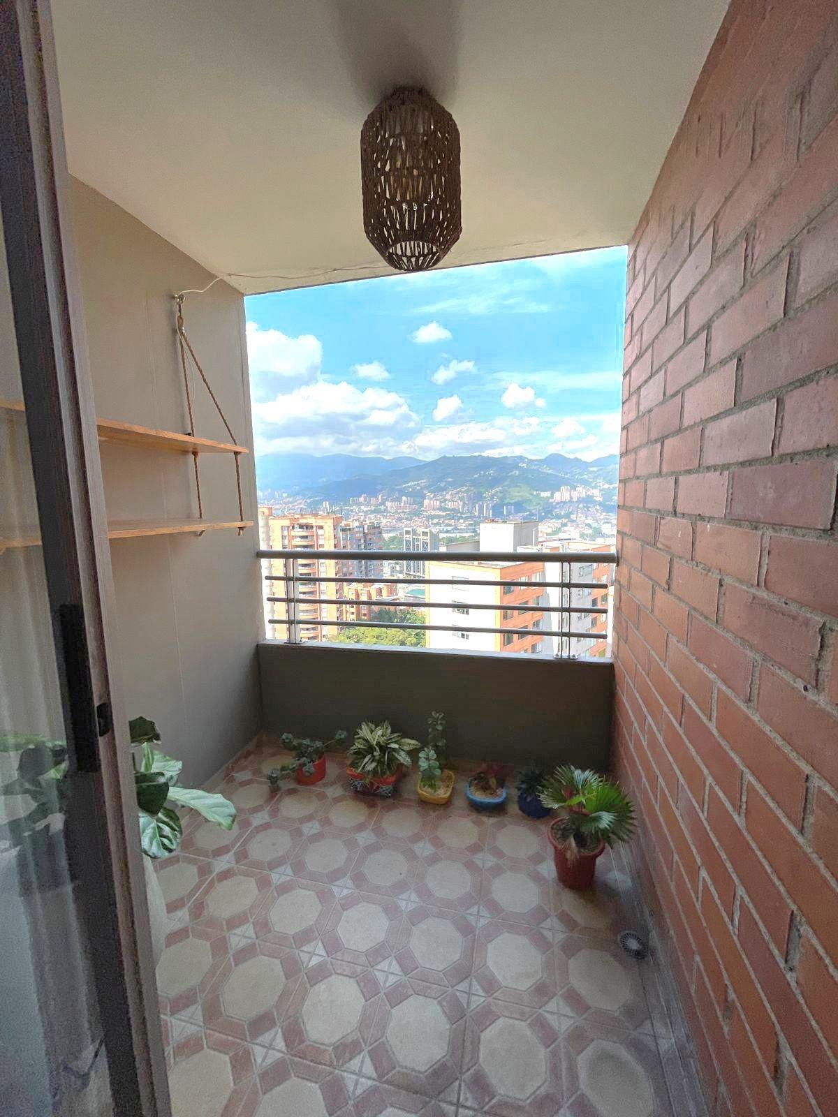 Apartamento de 3 habitaciones en Los Balsos II - 9