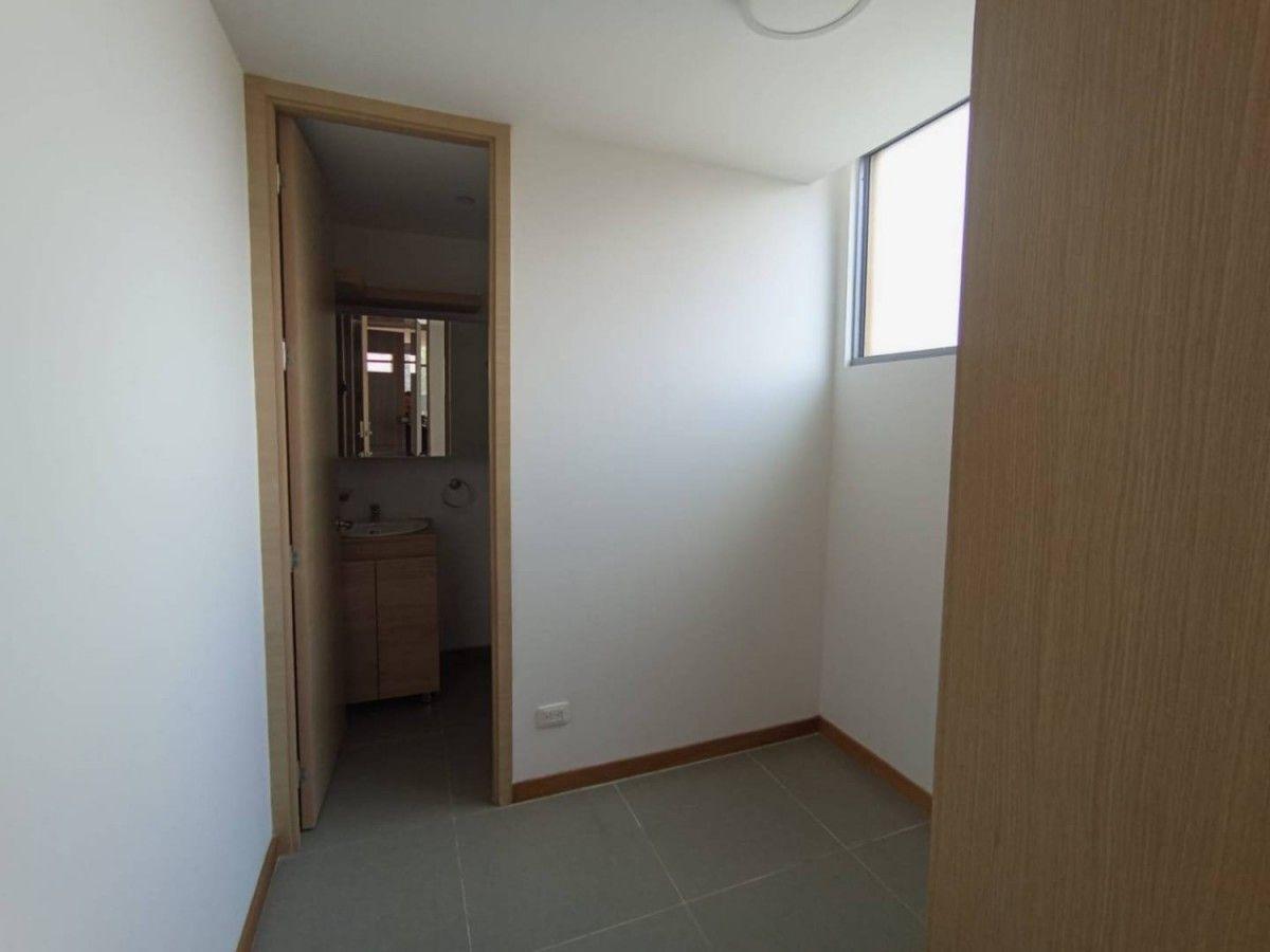 Apartamento en Loma Del Esmeraldal - 13