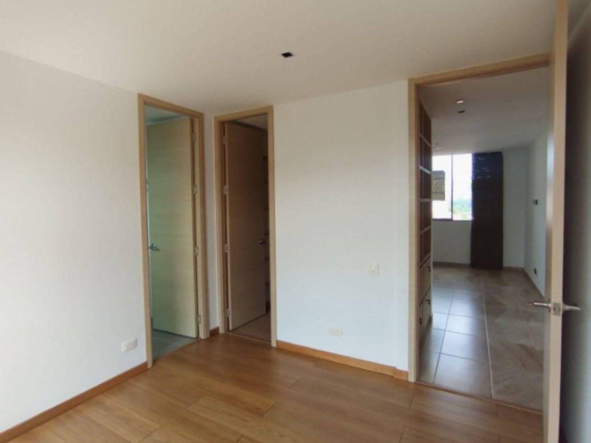 Apartamento en Loma Del Esmeraldal - 11