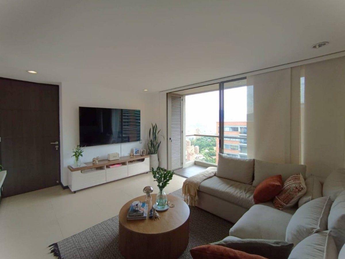Apartamento en Altos Del Poblado - 3