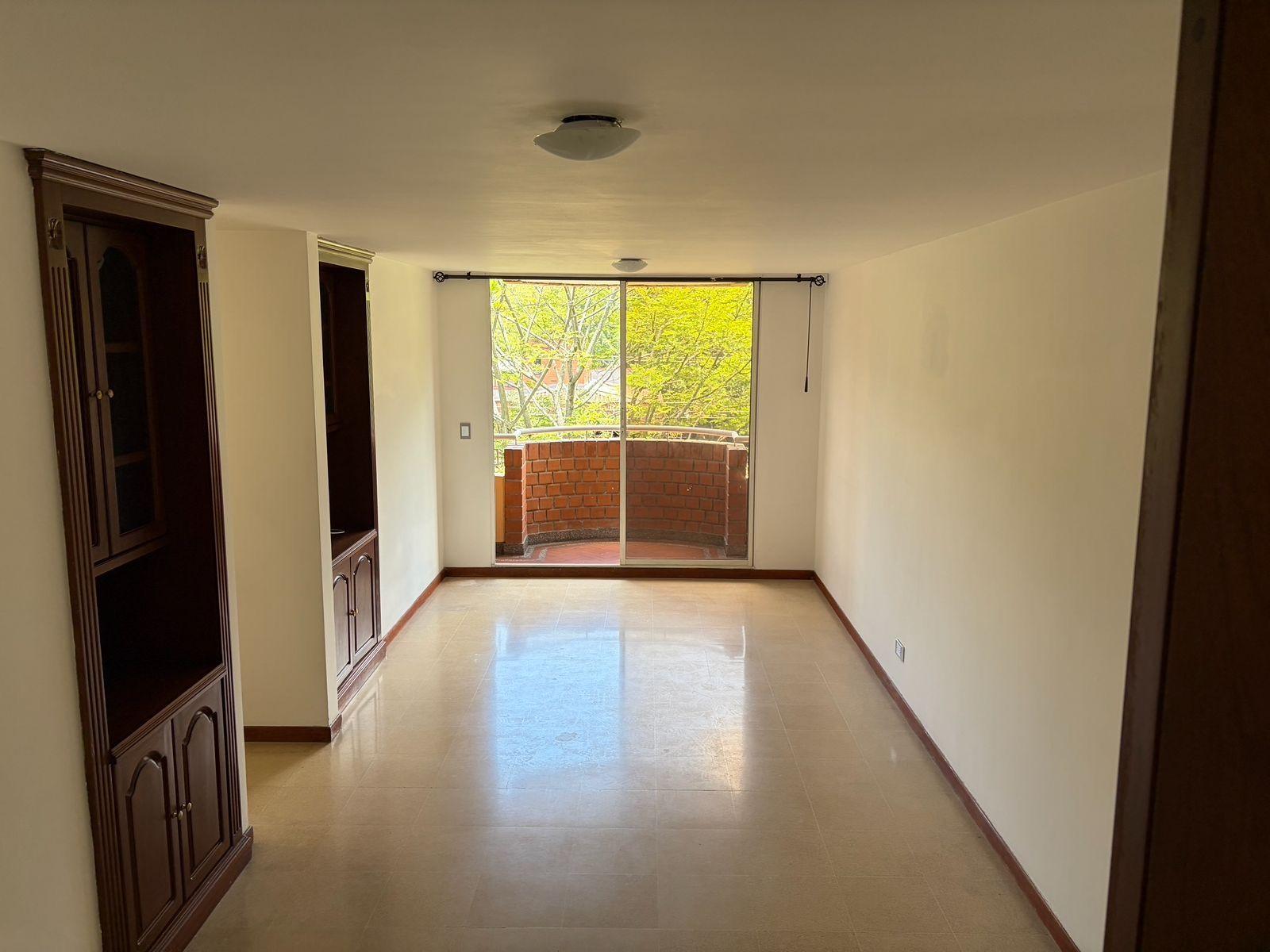 Apartamento de 2 habitaciones en Patio Bonito - 3