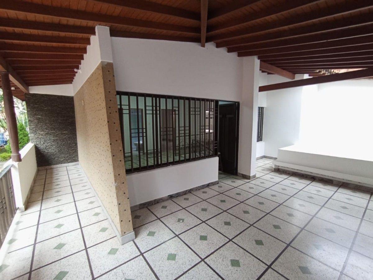 Casa en Conquistadores - 17