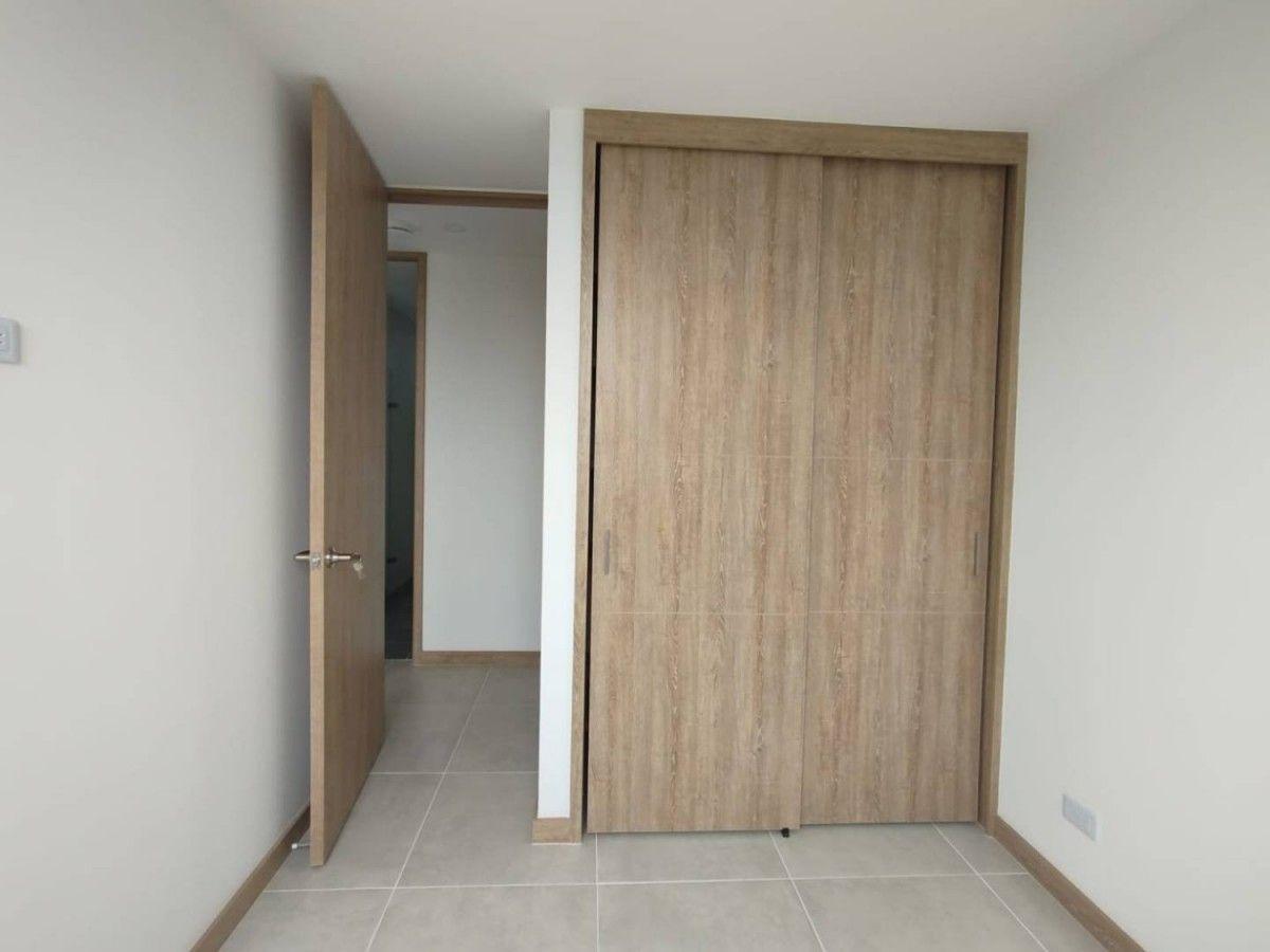 Apartamento en Los Colegios - 11