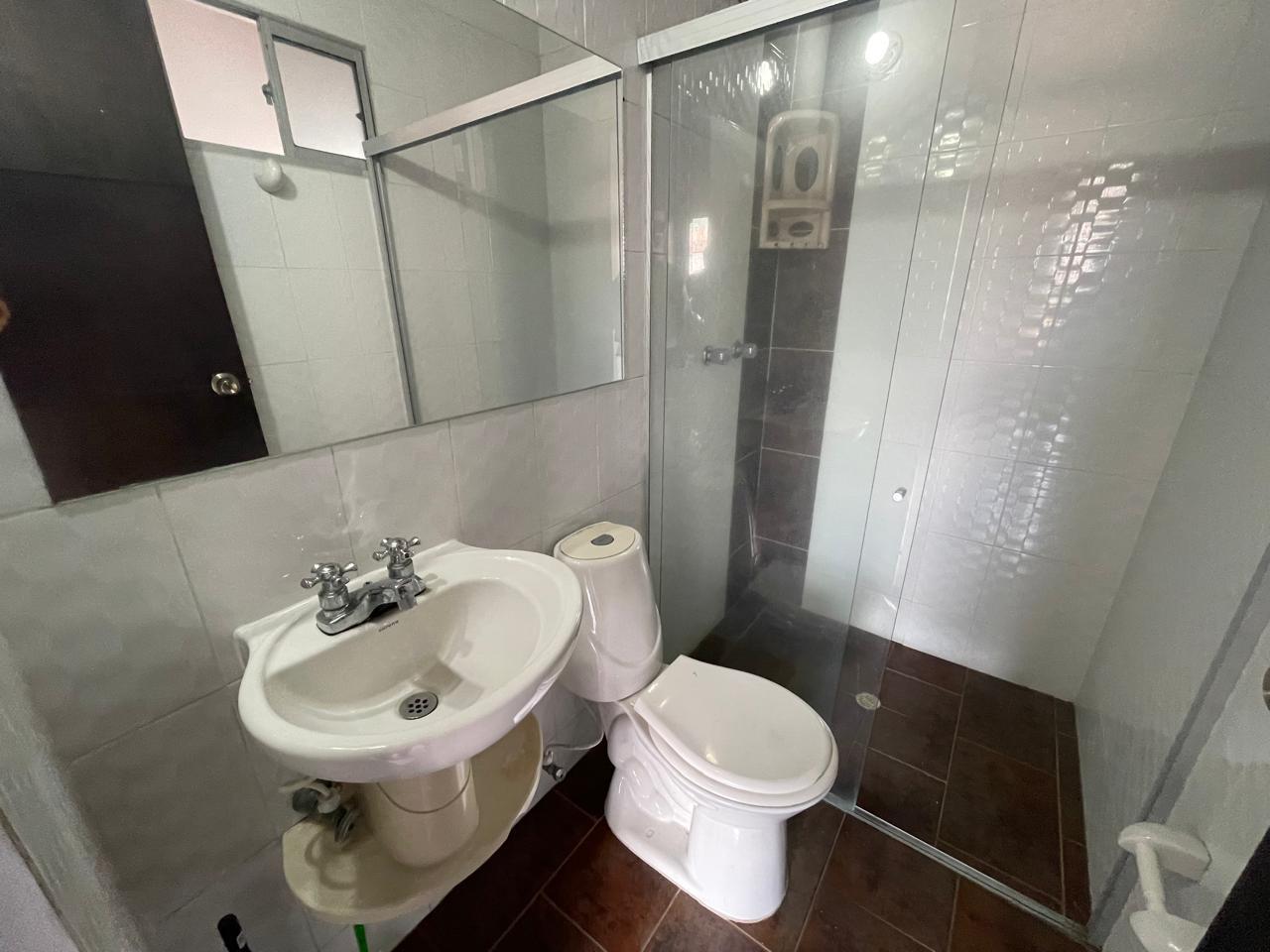 Apartamento de 3 habitaciones en Mesa - 13