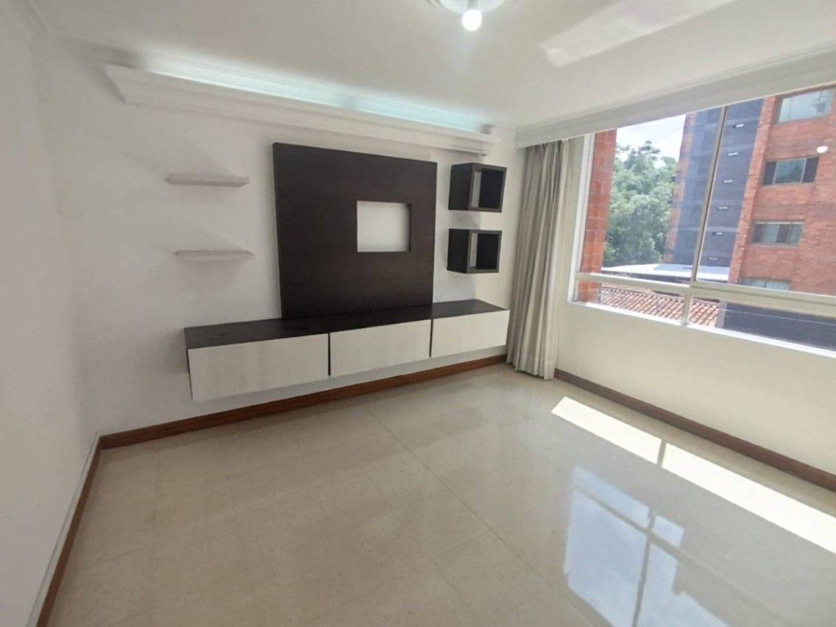 Apartamento en Laureles - 2