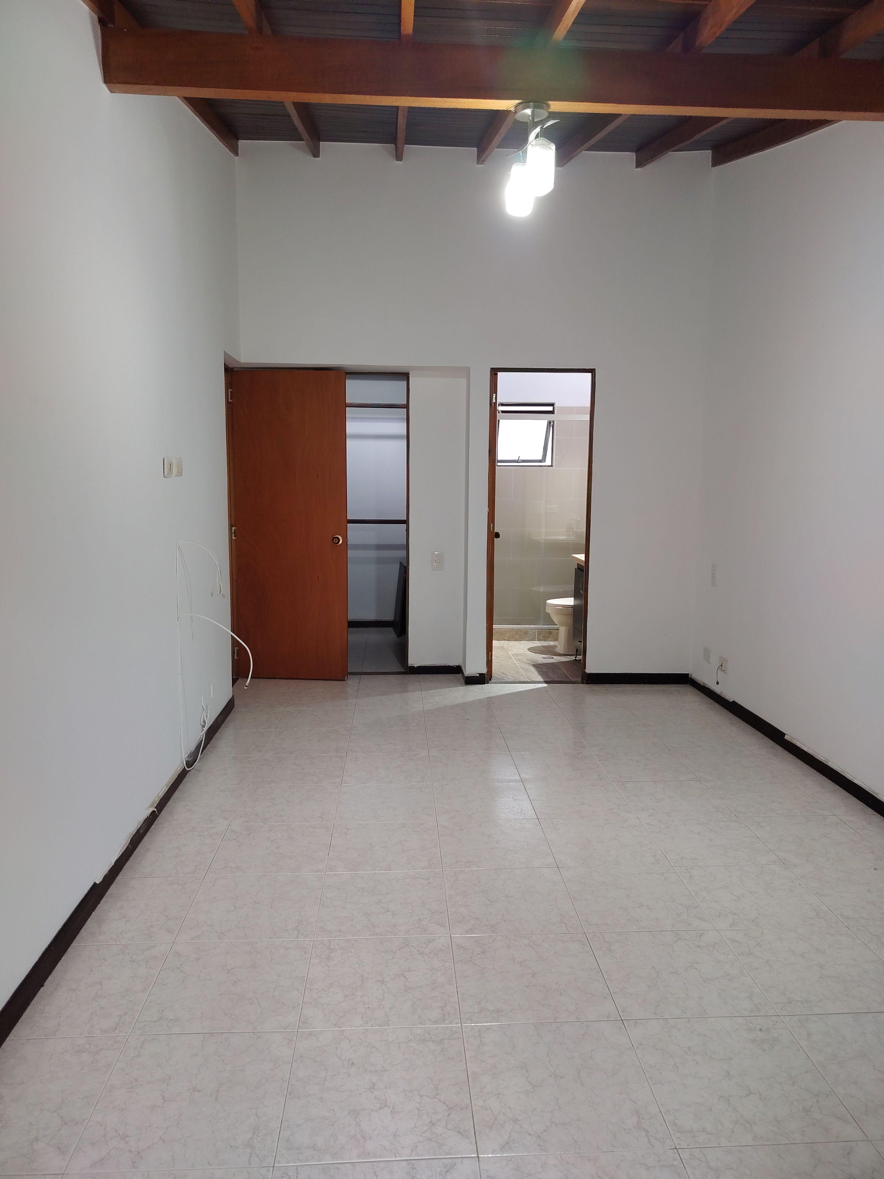 Casa de 4 habitaciones en Envigado - 12