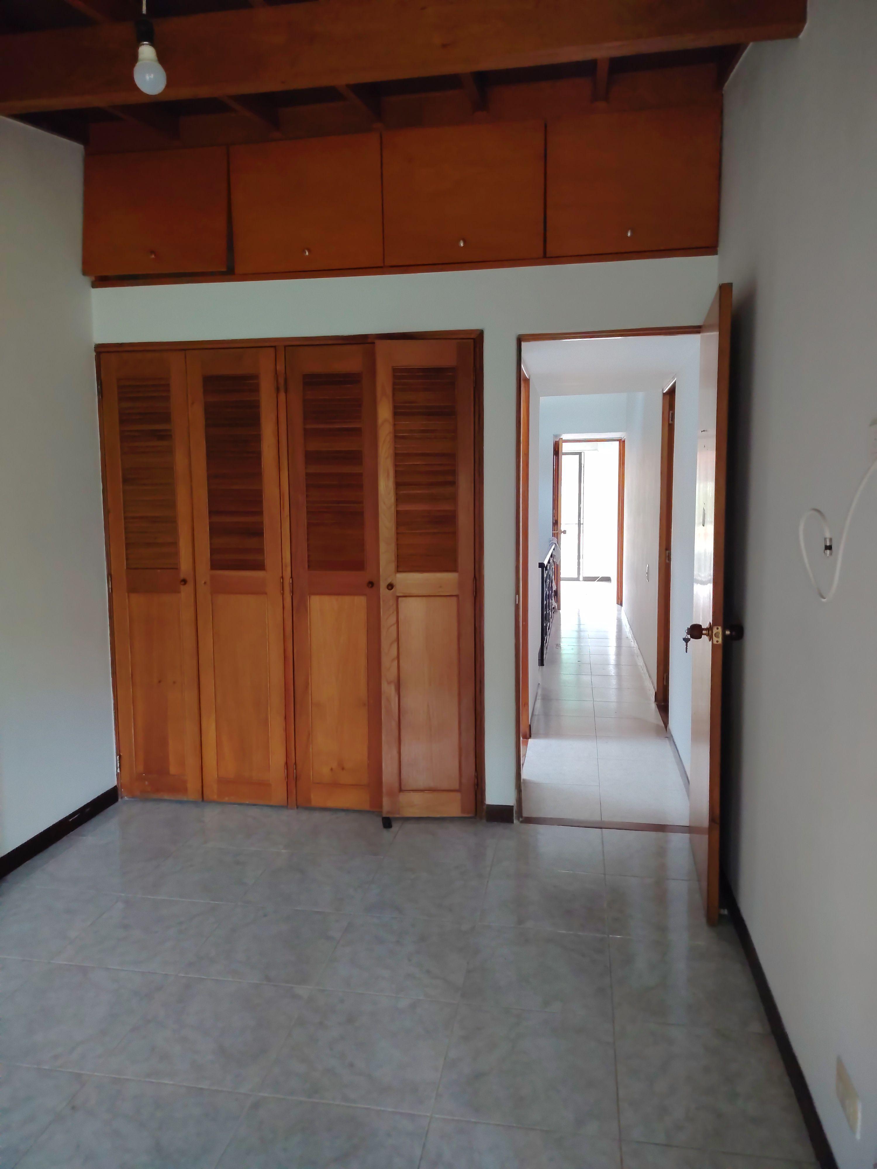 Casa de 4 habitaciones en Envigado - 8