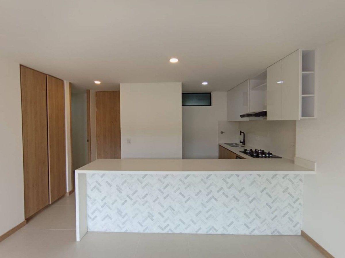 Apartamento en Loma Del Escobero - 4