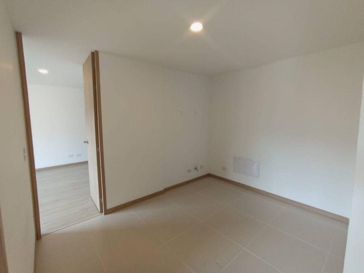 Apartamento en Loma Del Escobero - 13