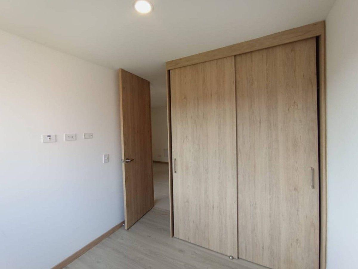 Apartamento en Loma Del Escobero - 12