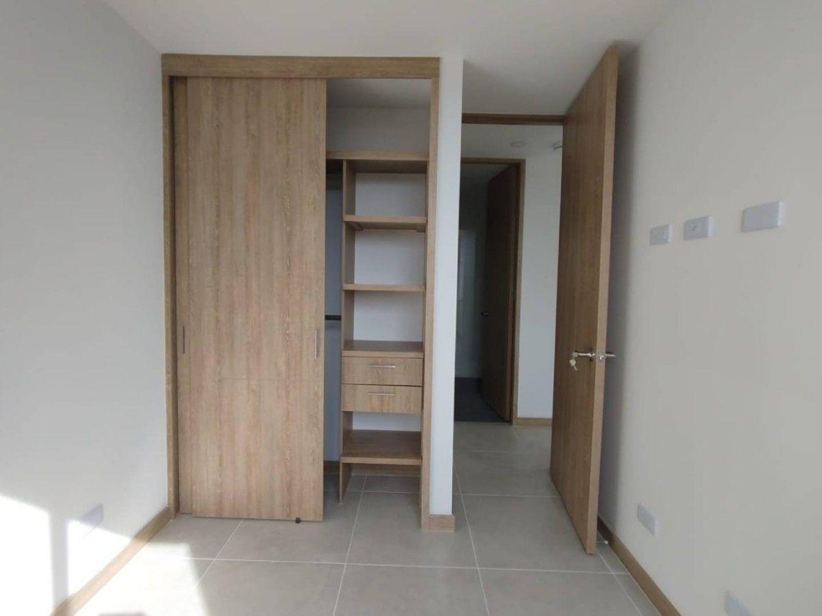 Apartamento en Los Colegios - 8
