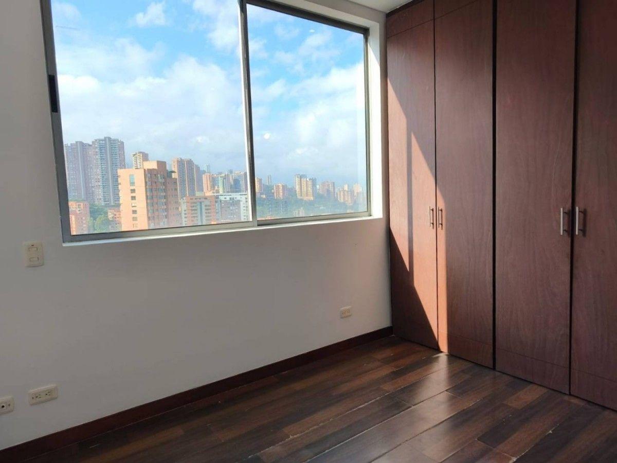 Apartamento en Altos Del Poblado - 11
