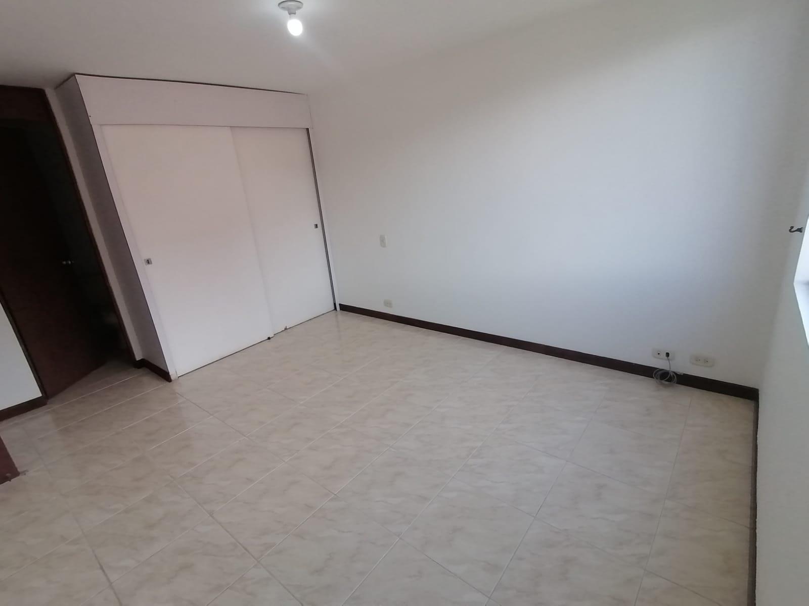Apartamento de 3 habitaciones en Loma del Barro - 8