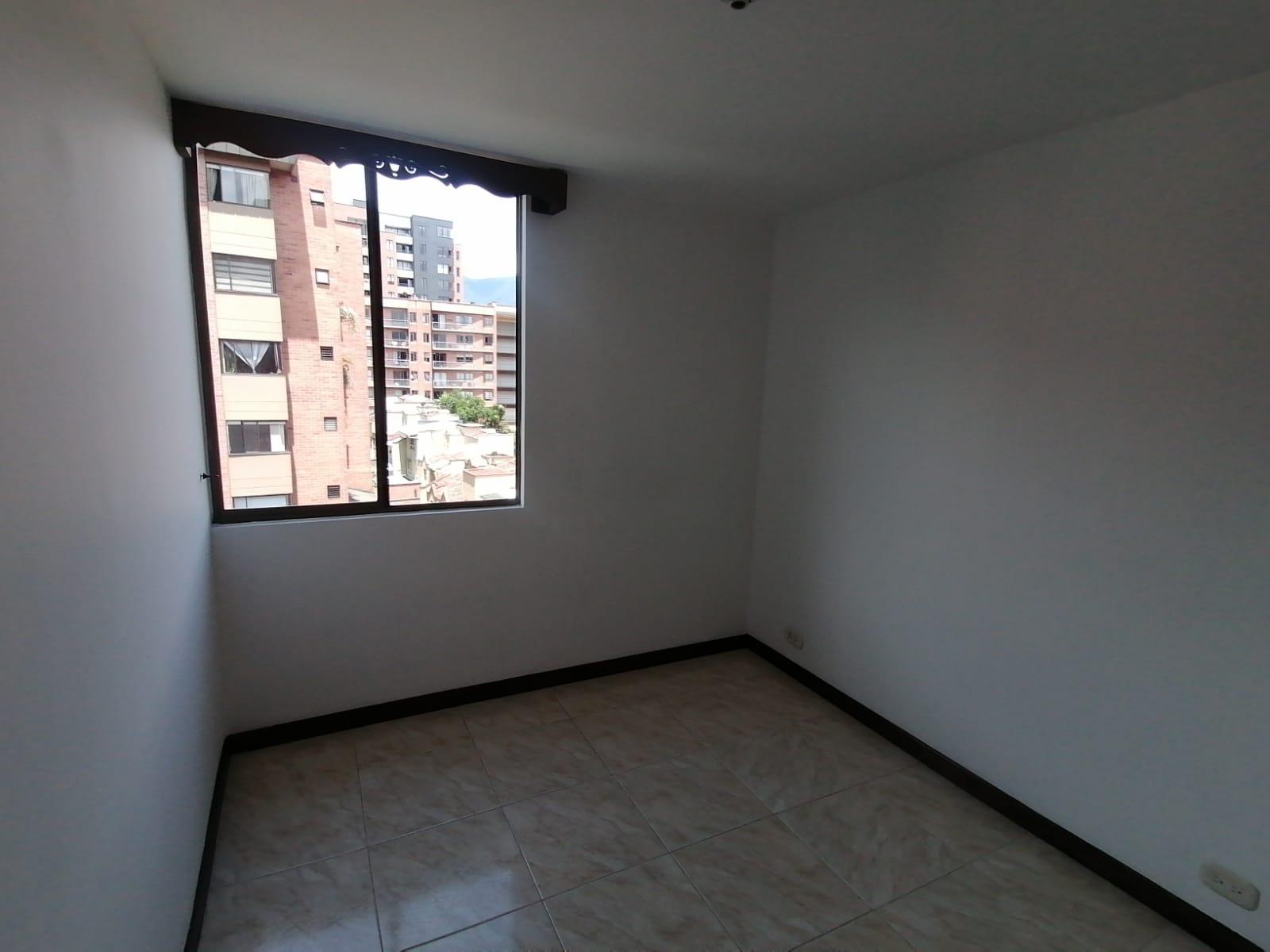 Apartamento de 3 habitaciones en Loma del Barro - 7