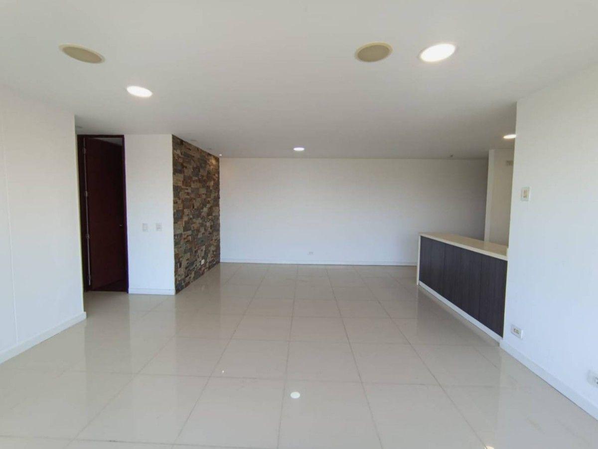Apartamento en Cumbres - 2