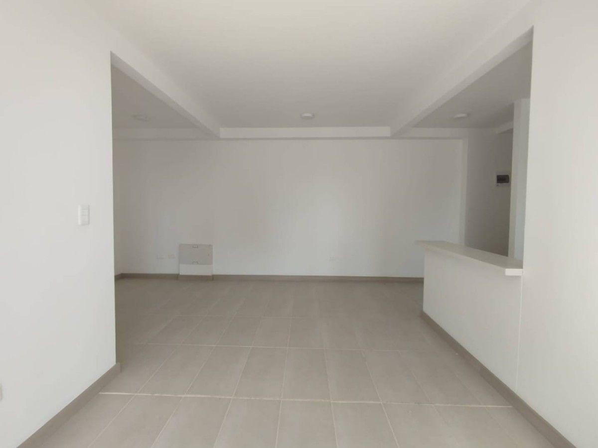 Apartamento en Los Colegios - 3