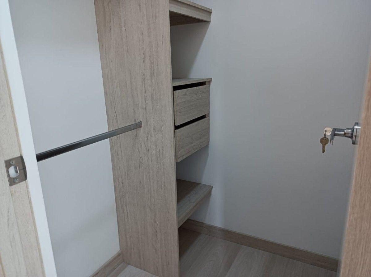 Apartamento en Loma Del Escobero - 13