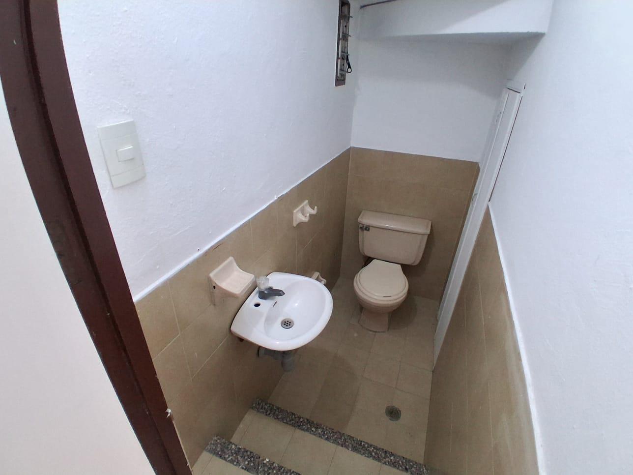 Casa de 4 habitaciones en Envigado - 12