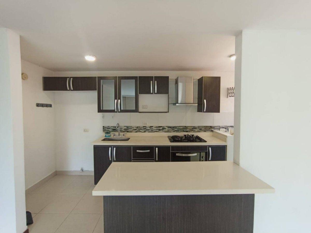 Apartamento en Loma Del Esmeraldal - 5