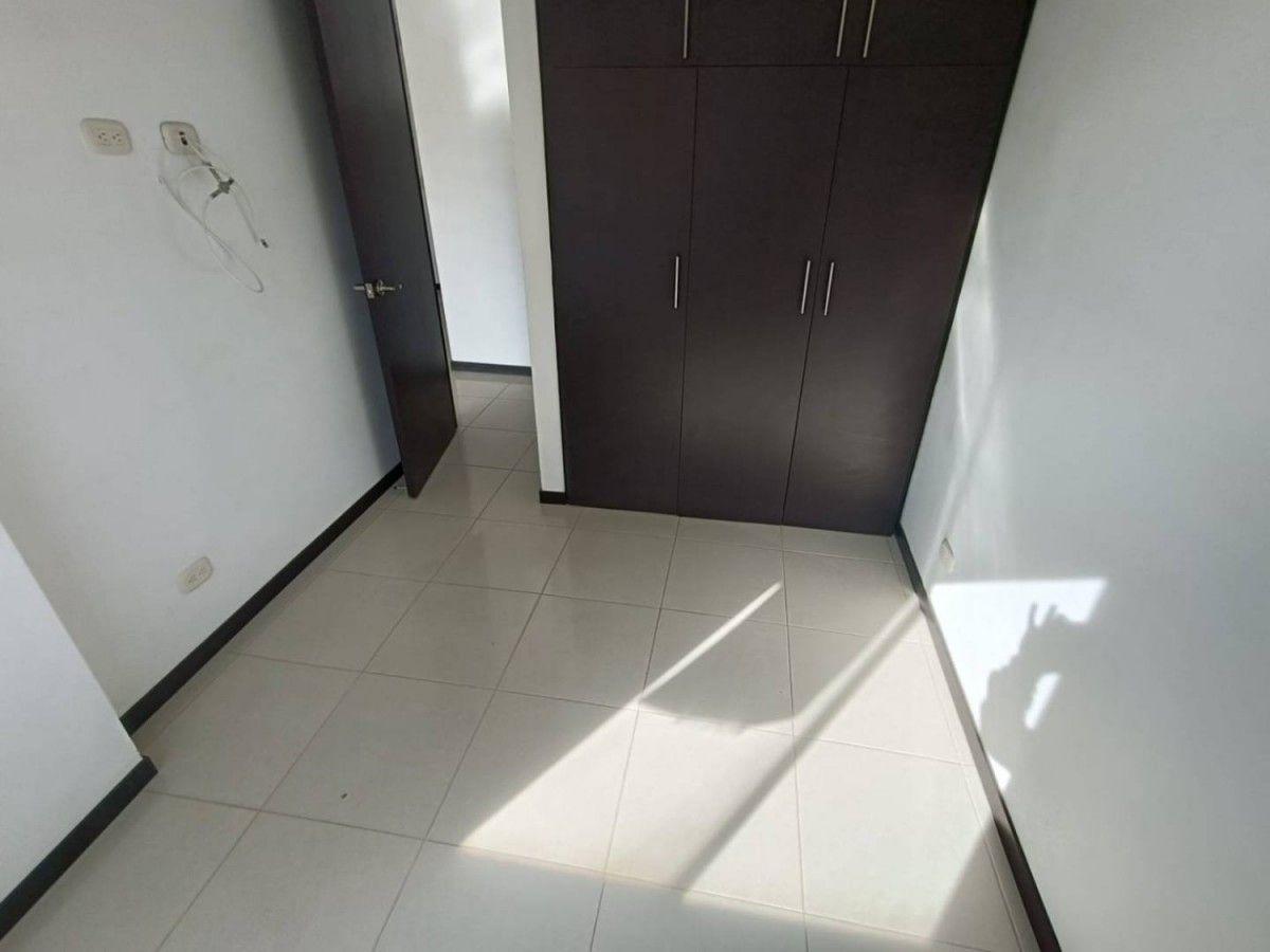 Apartamento en Los Colegios - 8