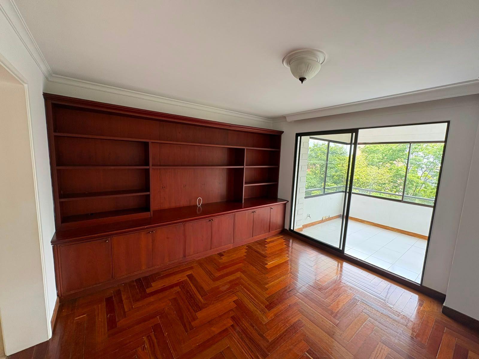 Apartamento de 3 habitaciones en Poblado - 29