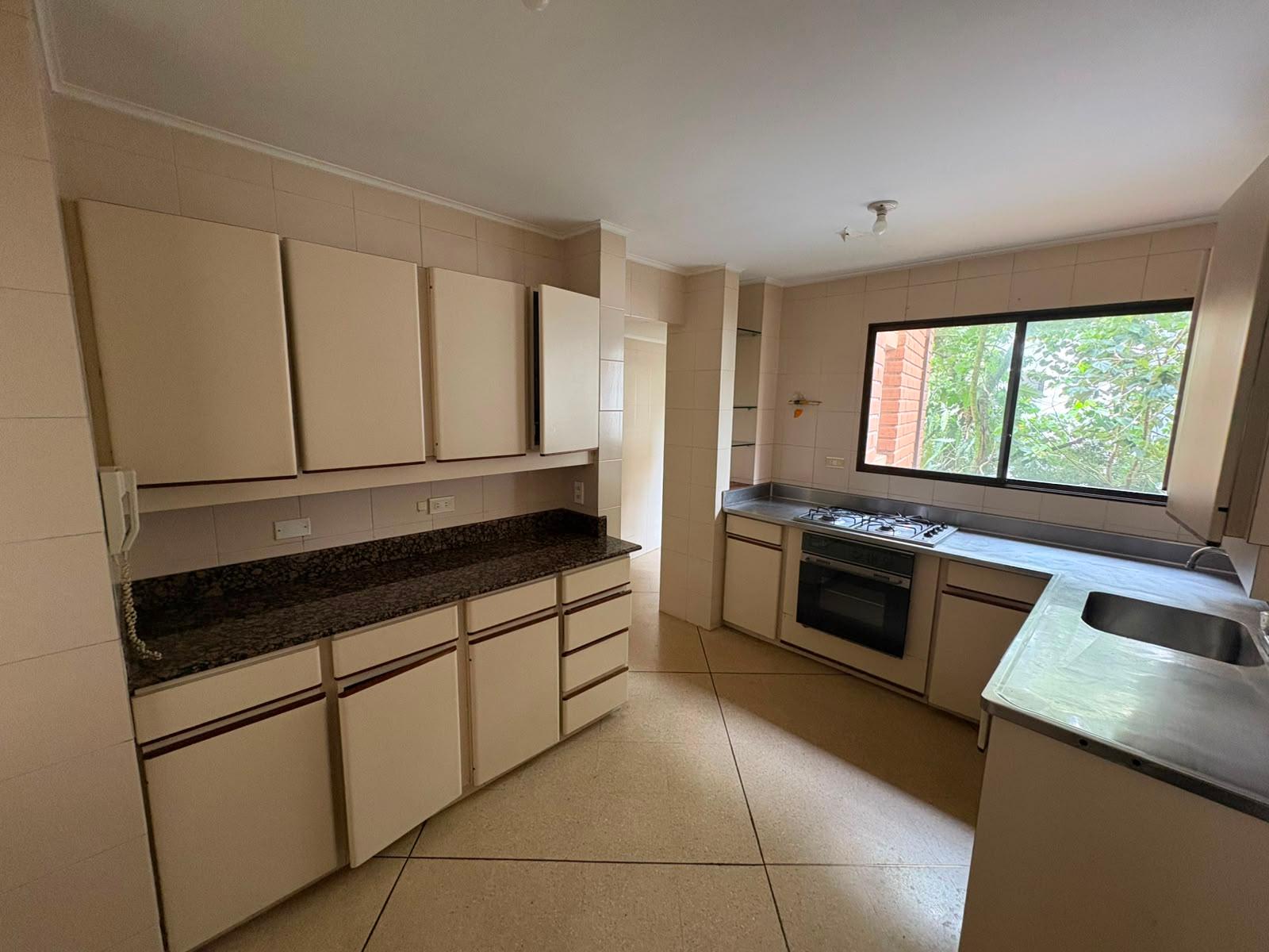 Apartamento de 3 habitaciones en Poblado - 6