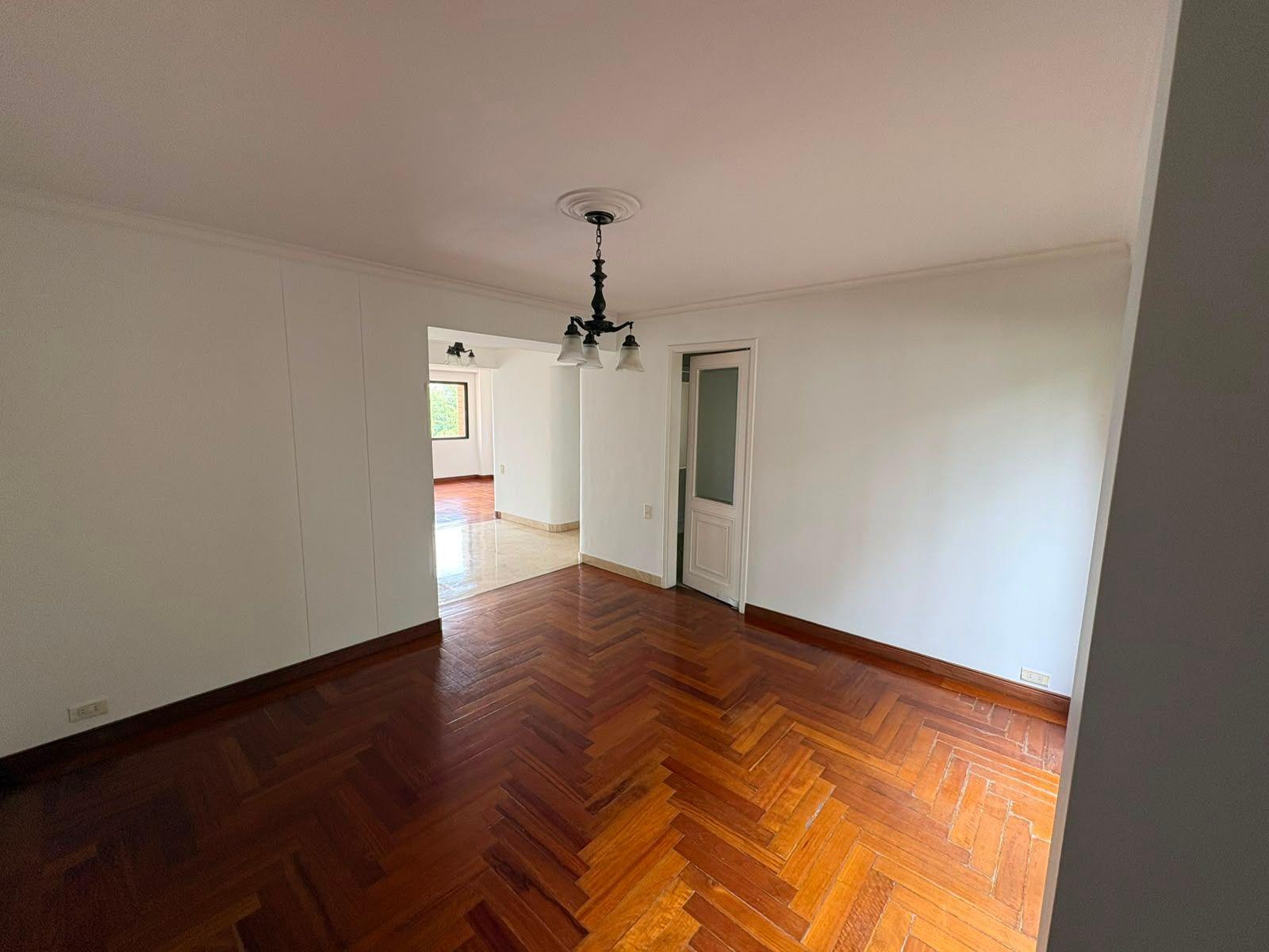 Apartamento de 3 habitaciones en Poblado - 9