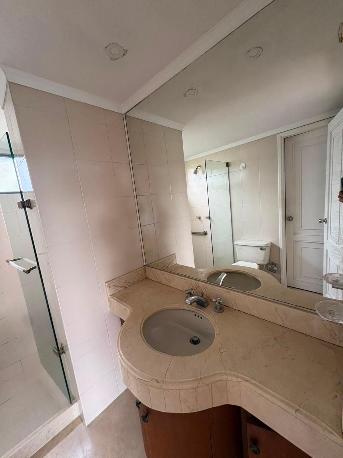 Apartamento de 3 habitaciones en Poblado - 23