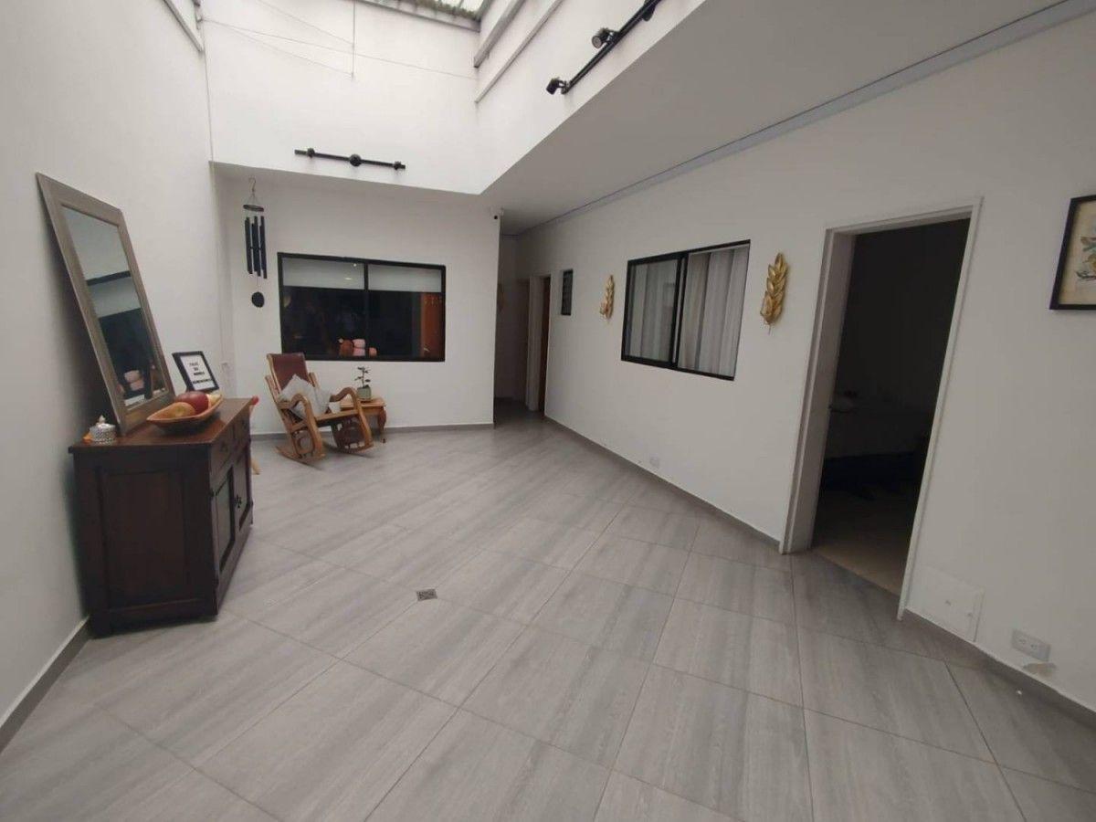 Casa en Laureles - 2
