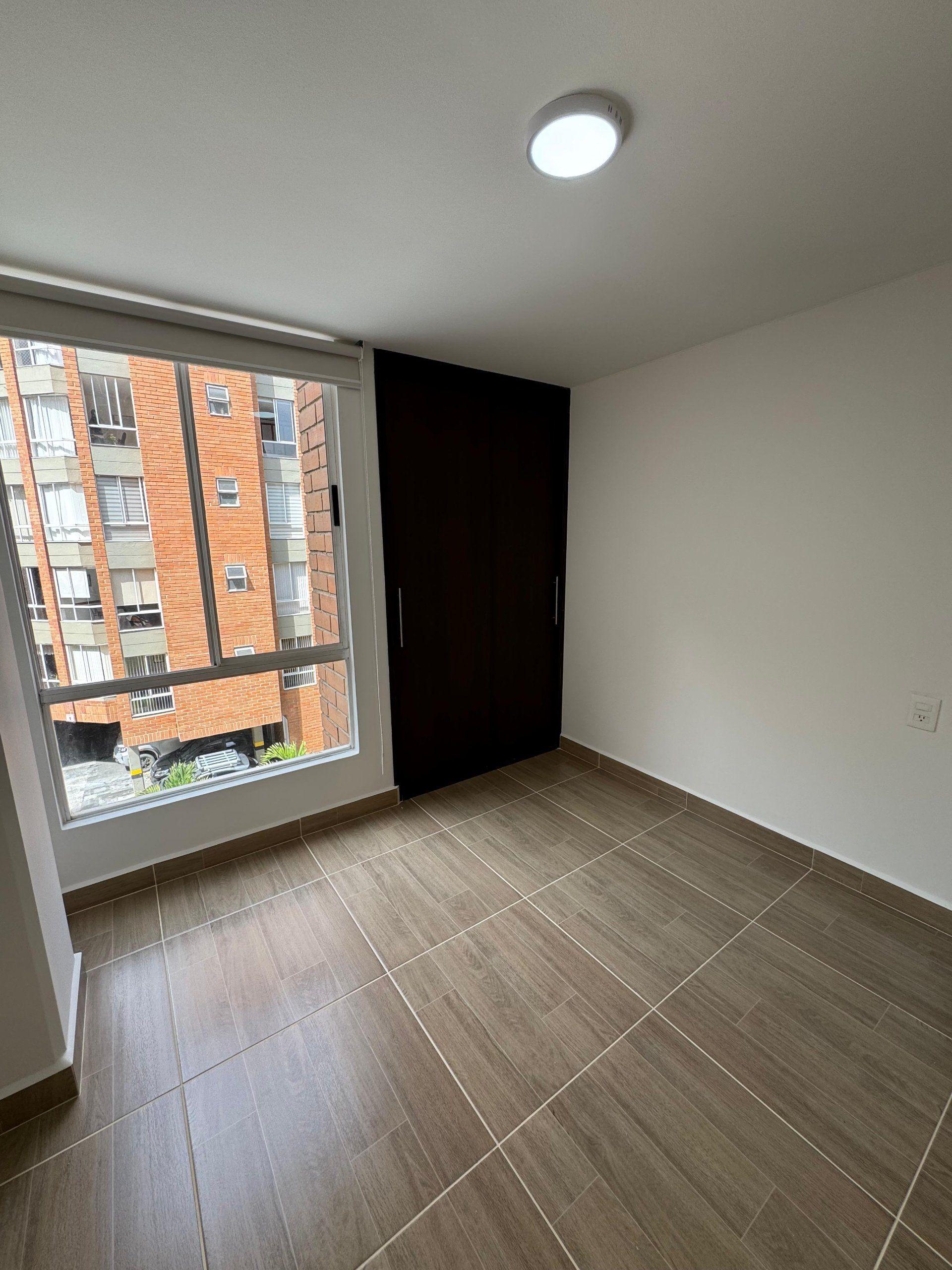 Apartamento de 3 habitaciones en Mesa - 10