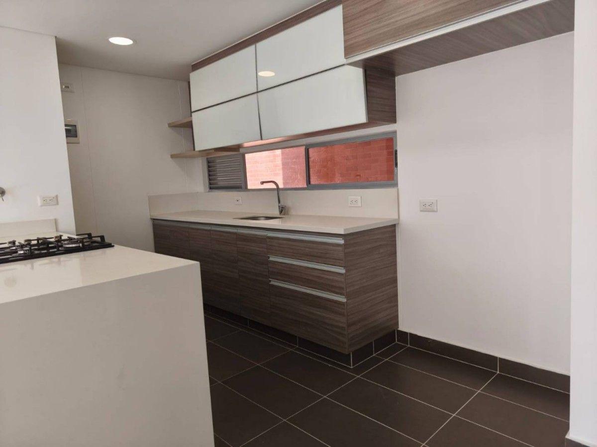 Apartamento en Loma De Las Brujas - 4