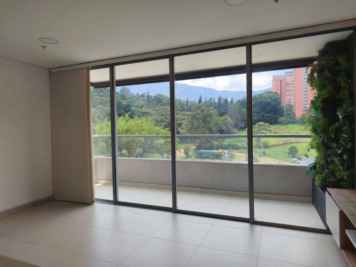 Apartamento en Loma Del Escobero - 3