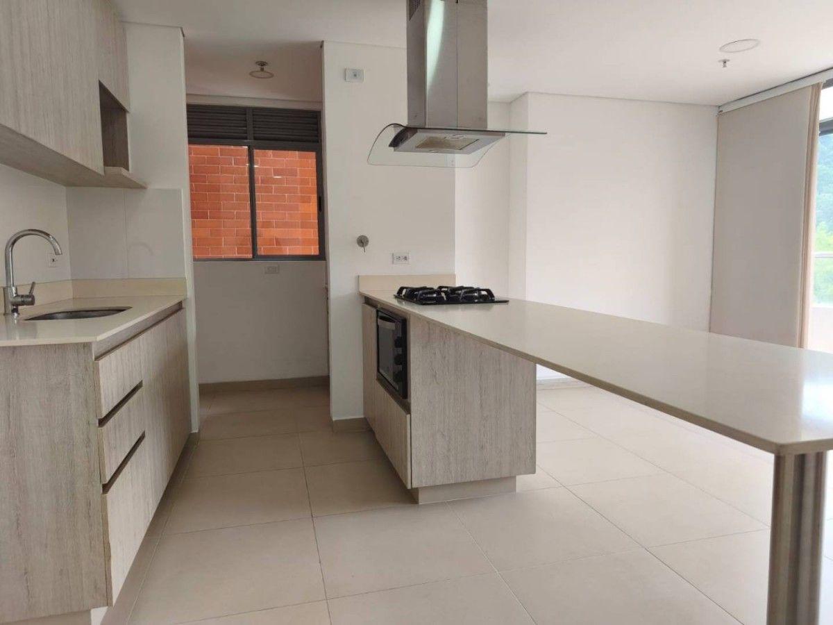 Apartamento en Loma Del Escobero - 5