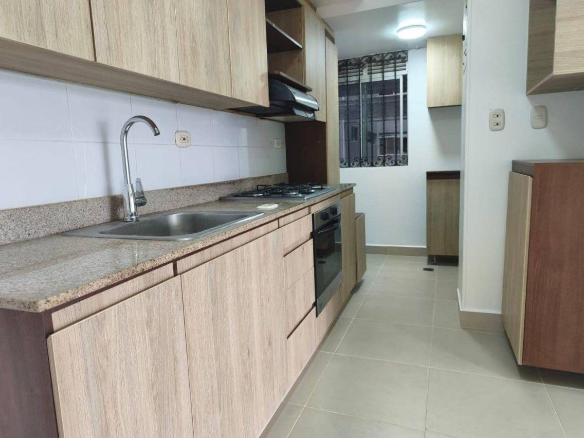 Apartamento en Loma Del Escobero - 5