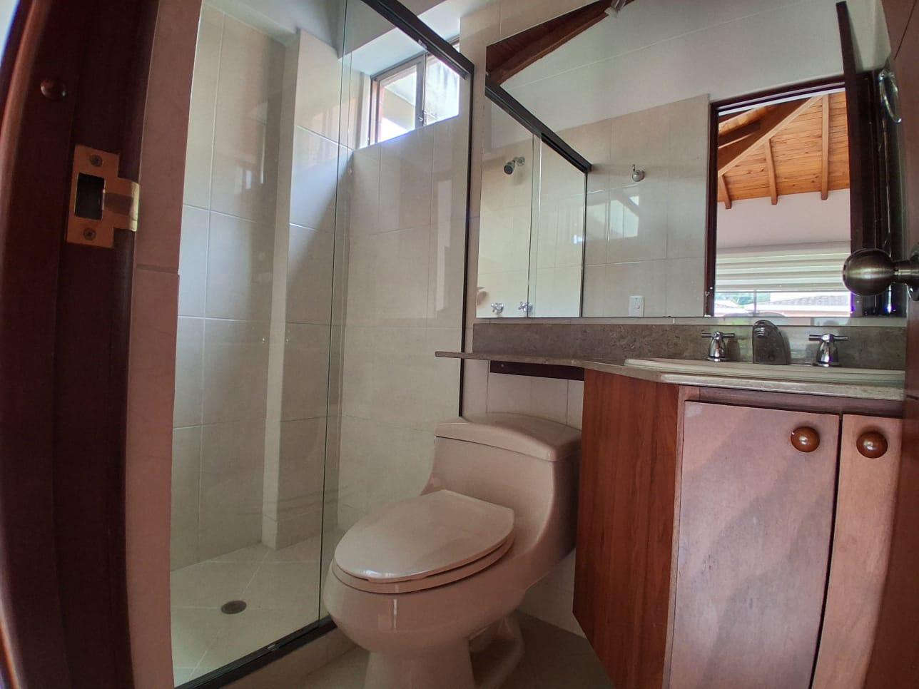 Casa de 4 habitaciones en Envigado - 17