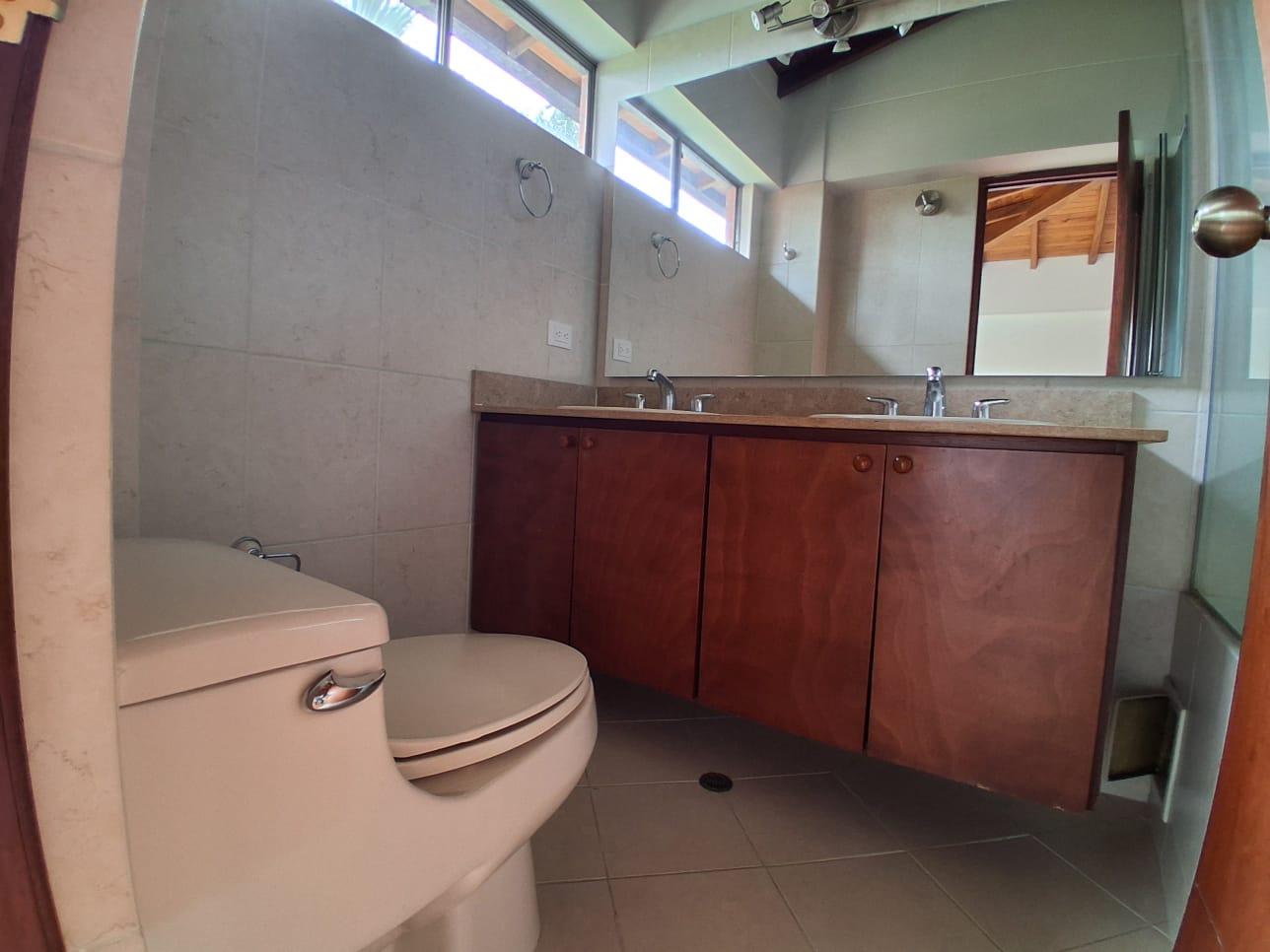 Casa de 4 habitaciones en Envigado - 15