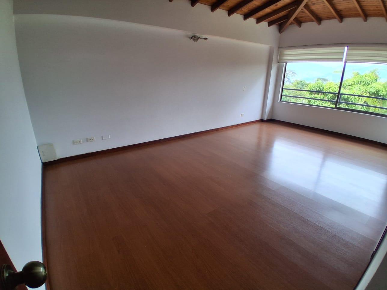 Casa de 4 habitaciones en Envigado - 10