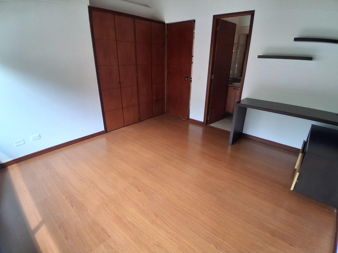Casa de 4 habitaciones en Envigado - 13