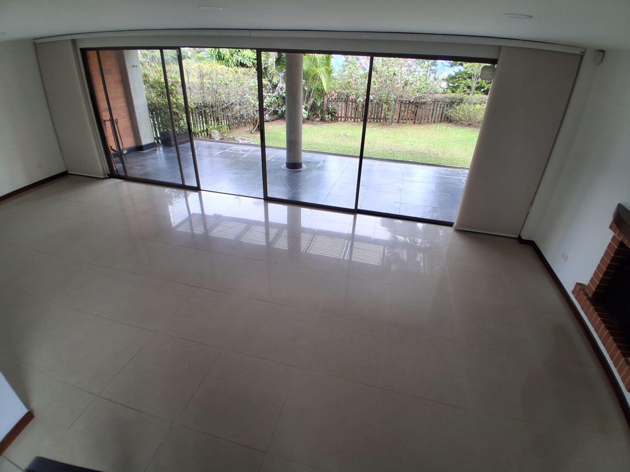 Casa de 4 habitaciones en Envigado - 3