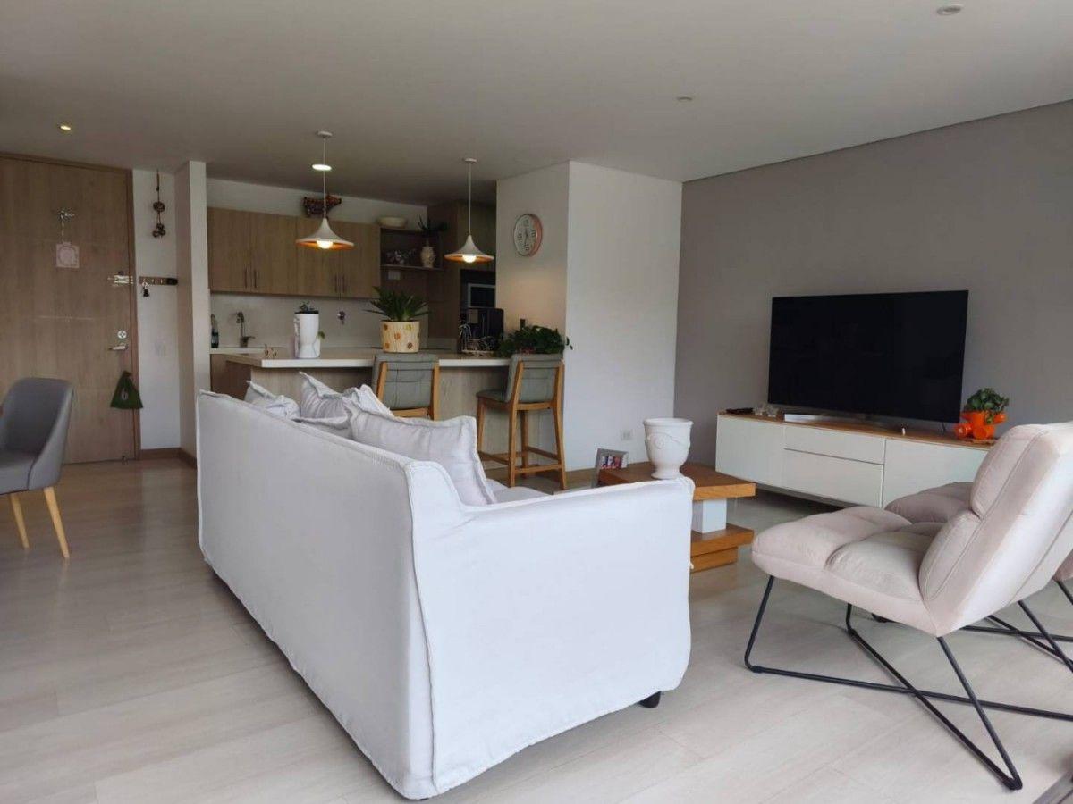 Apartamento en Loma Del Esmeraldal - 3