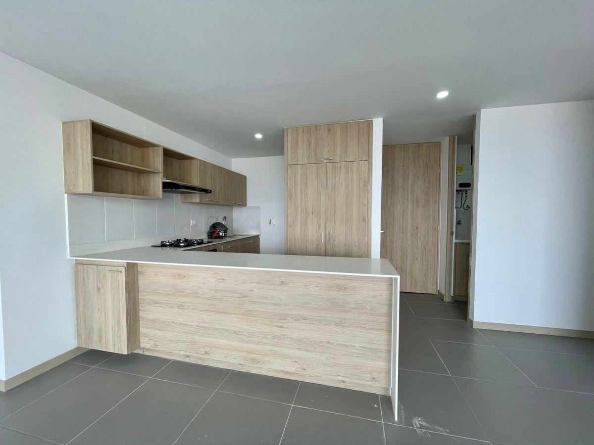 Apartamento en Loma Del Escobero - 5