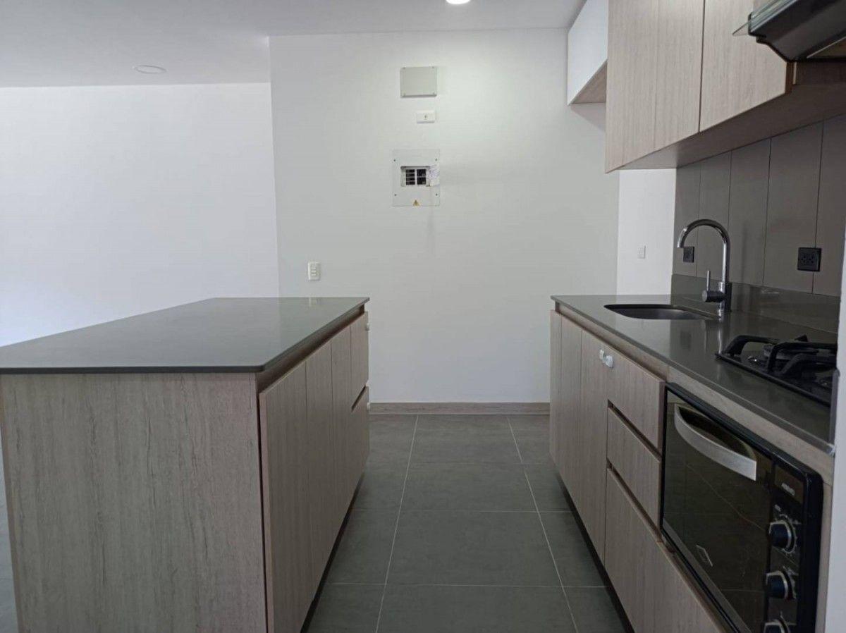 Apartamento en Loma Del Escobero - 4