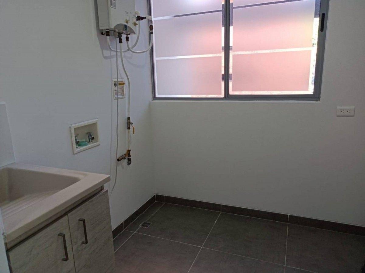 Apartamento en Loma Del Escobero - 17