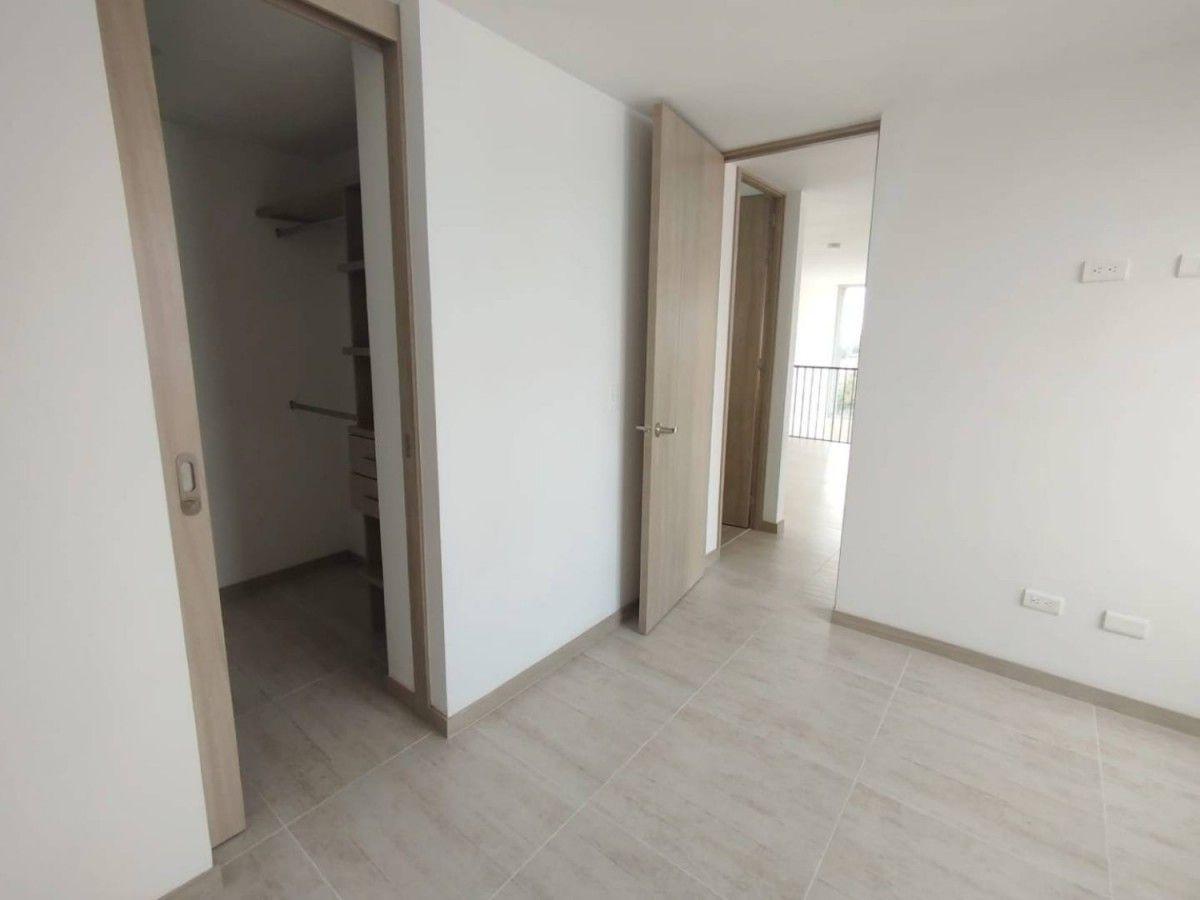 Apartamento en Los Colegios - 11